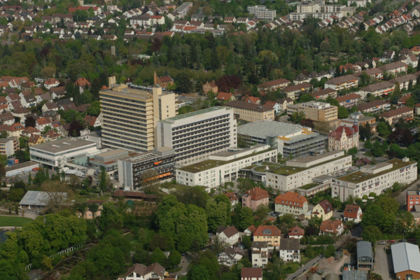 Luftaufnahme der Gebäude der Regionale Kliniken Holding & Services (RKH) | CLINARIS Geschichte
